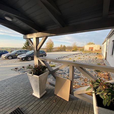 Hotelik Nad Zalewem 10 Km Od Legnicy Legnica Buitenkant foto