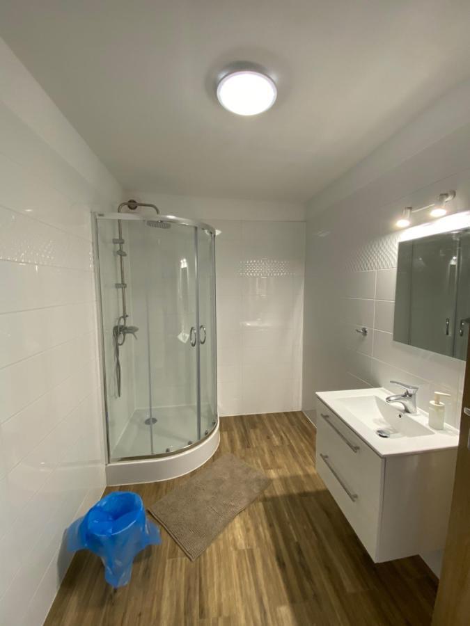 Hotelik Nad Zalewem 10 Km Od Legnicy Legnica Buitenkant foto