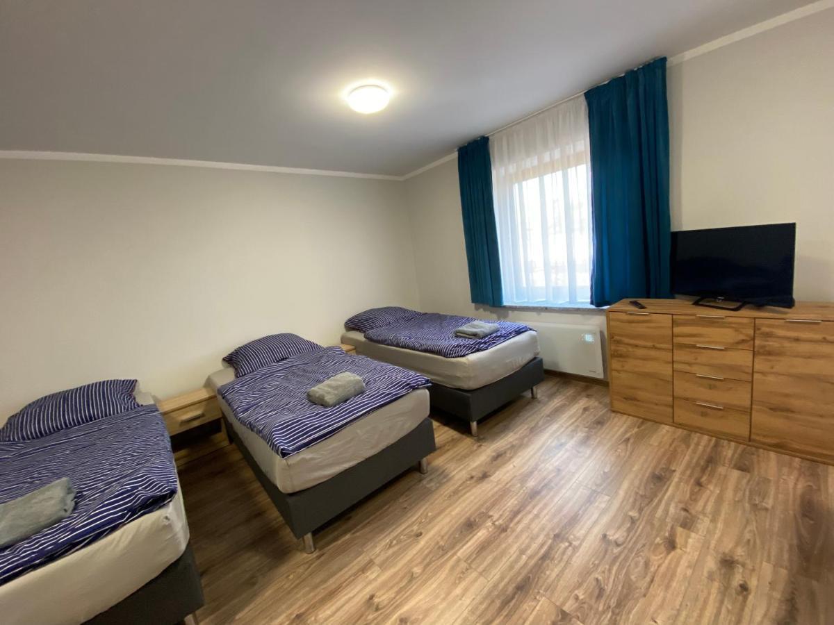 Hotelik Nad Zalewem 10 Km Od Legnicy Legnica Buitenkant foto